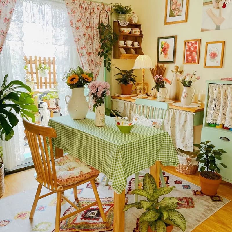 テーブルクロス 優しい格子模様のテーブルクロス