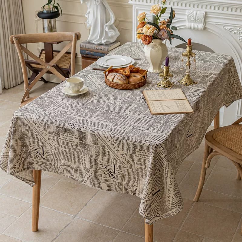 テーブルクロス 花鳥繊細模様の上品な食卓用布