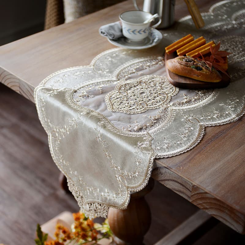 テーブルクロス センタークロス 繊細レース編み模様