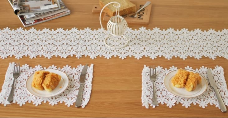 テーブルクロス センタークロス 花模様のレース編み