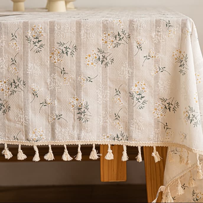 テーブルクロス リネン 小花模様の優しいタッセル付きテーブルクロス