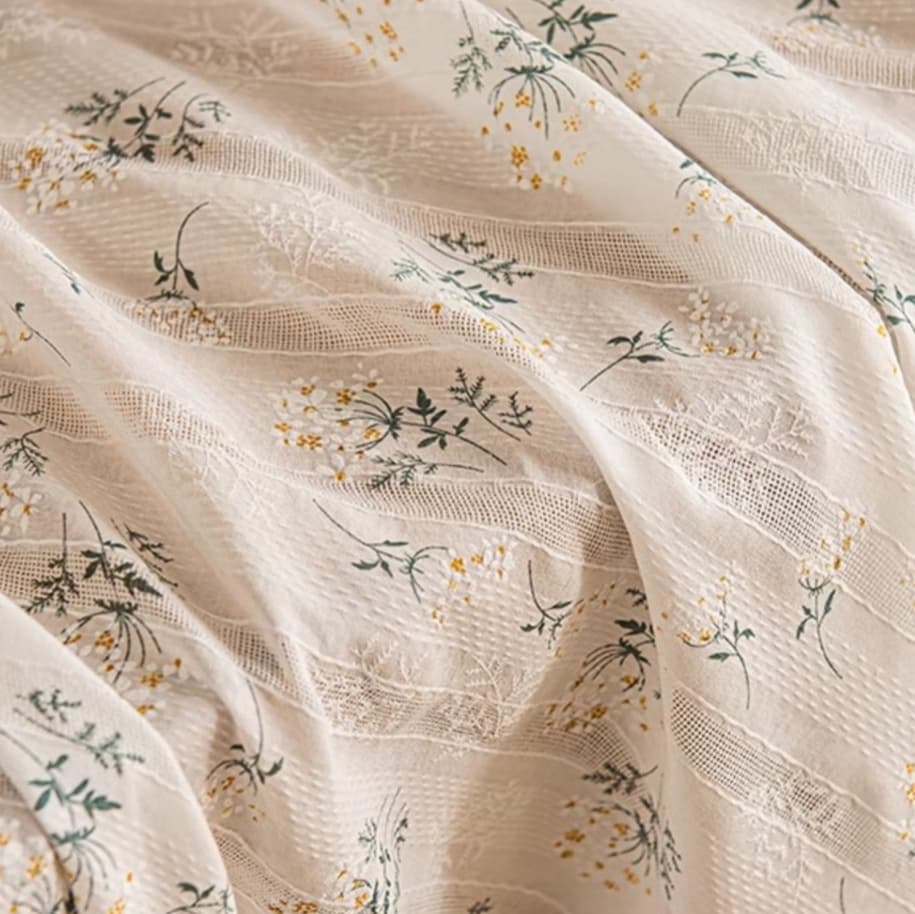 テーブルクロス リネン 小花模様の優しいタッセル付きテーブルクロス