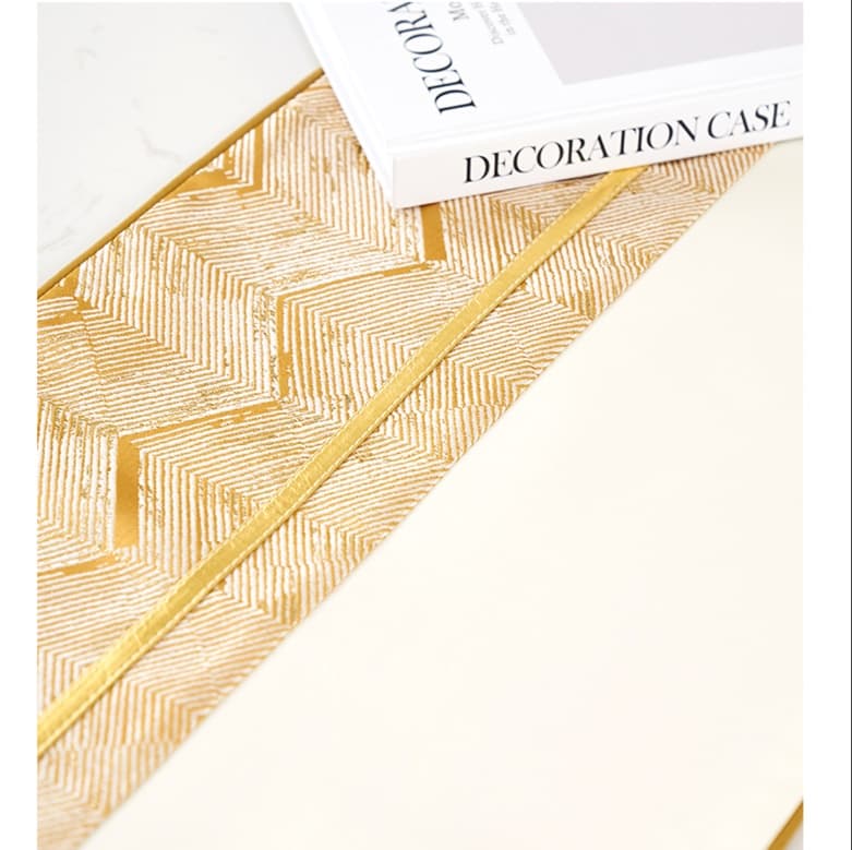 テーブルクロス センタークロス 矢羽根模様タッセル付き