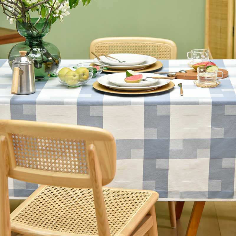 テーブルクロス チェック 鮮やかな格子模様のテーブルクロス