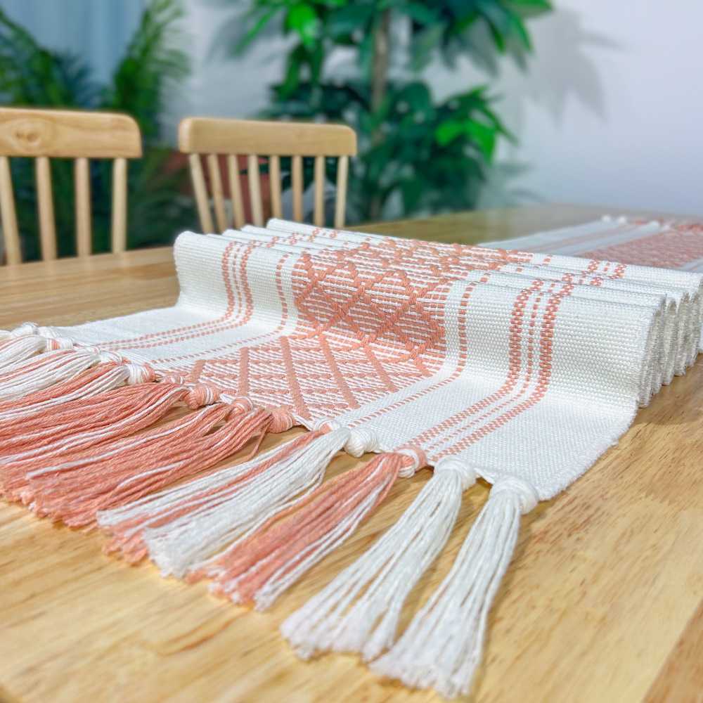 テーブルクロス リネン 幾何模様が織りなす手織りテーブルランナー