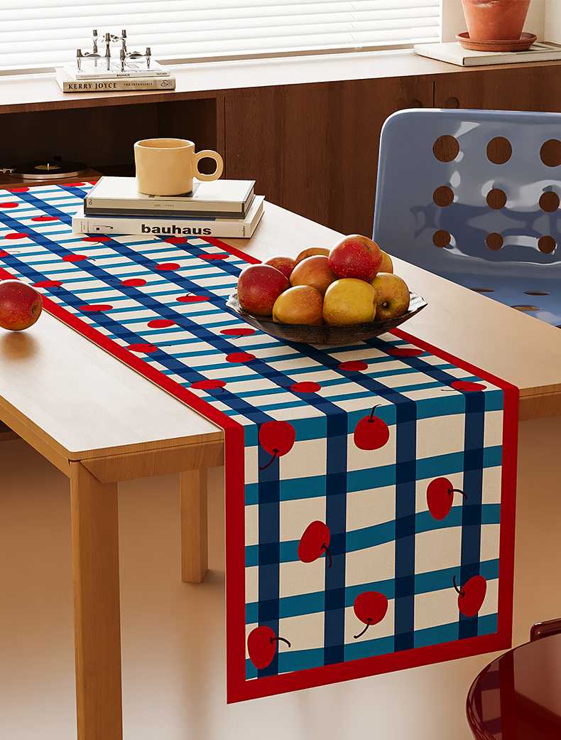 テーブルクロス センタークロス さくらんぼ格子模様のクロス