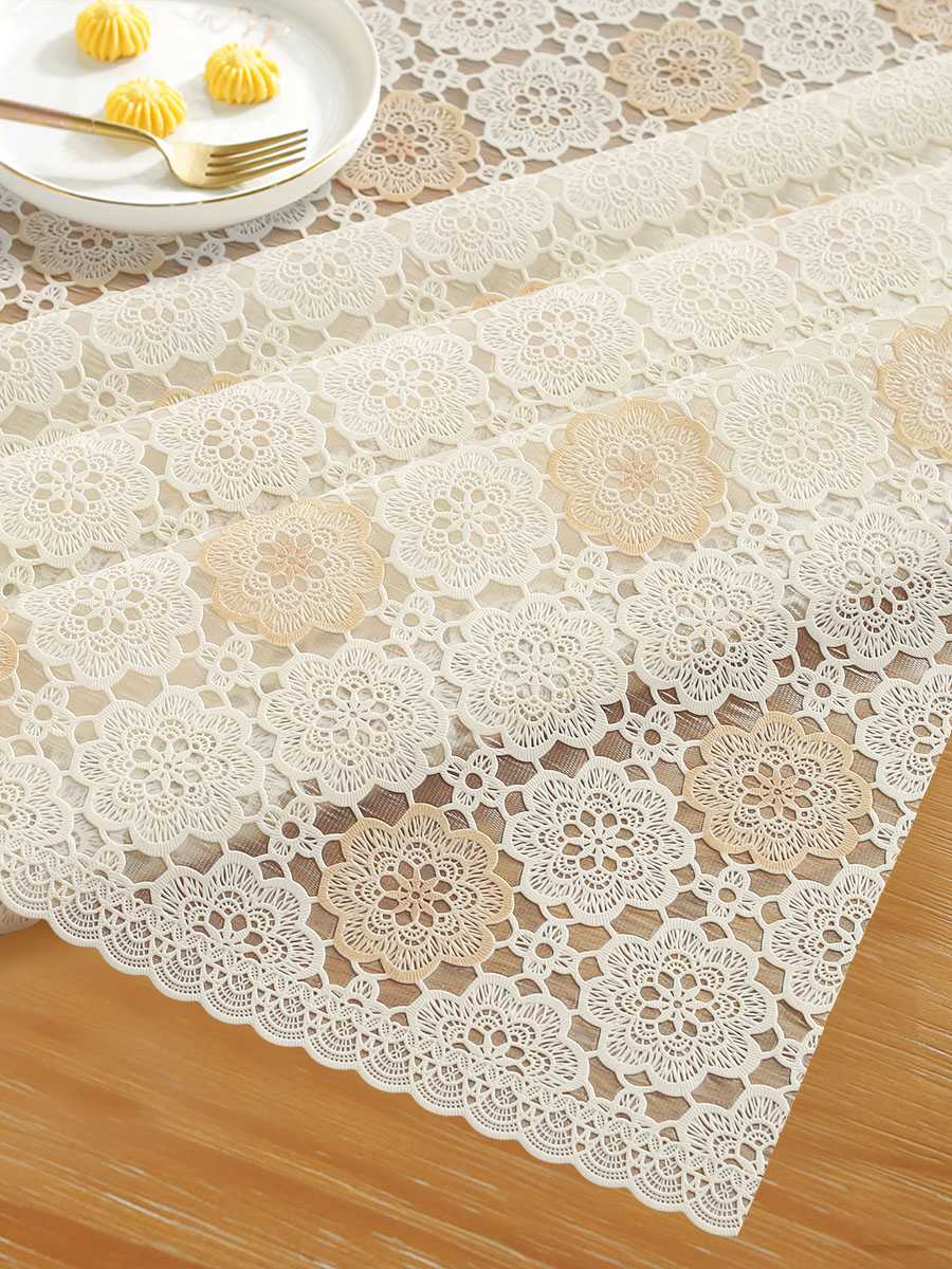 花柄レース調透かし模様のビニール製テーブルクロス