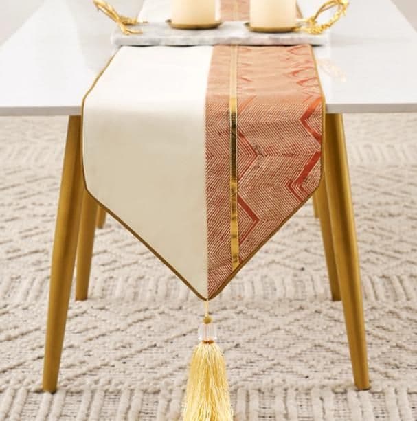テーブルクロス センタークロス 矢羽根模様タッセル付き
