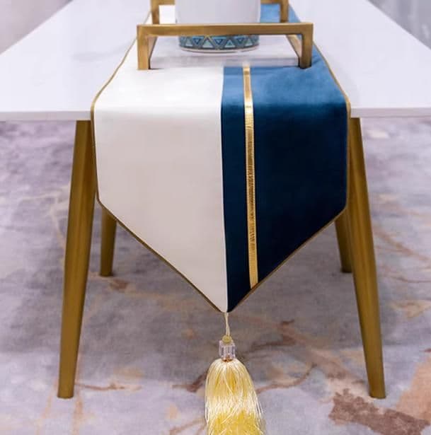 テーブルクロス センタークロス 矢羽根模様タッセル付き