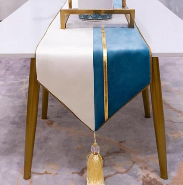 テーブルクロス センタークロス 矢羽根模様タッセル付き