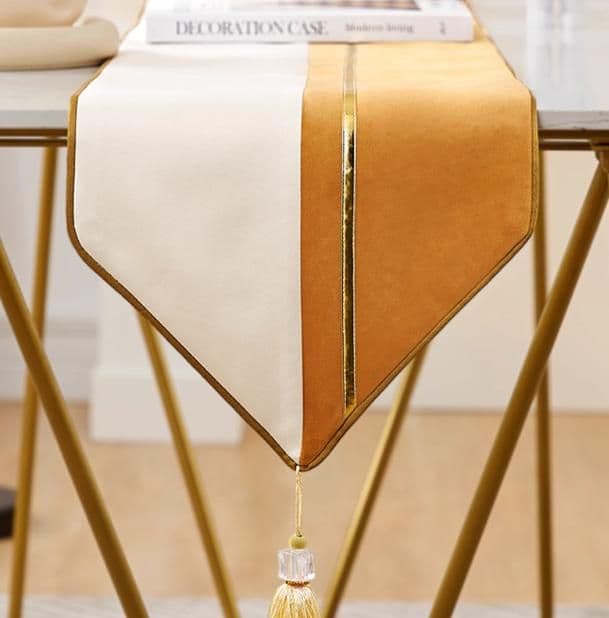 テーブルクロス センタークロス 矢羽根模様タッセル付き