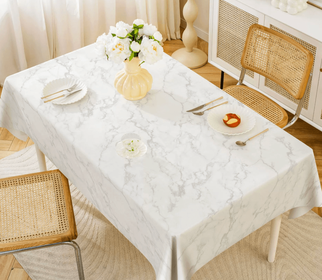 テーブルクロス 格子模様のさわやか食卓飾り