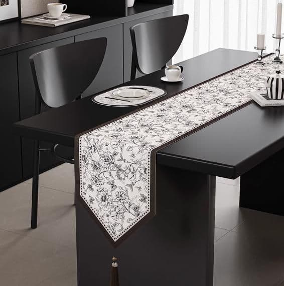 テーブルクロス センタークロス 優美な葉模様のクロス