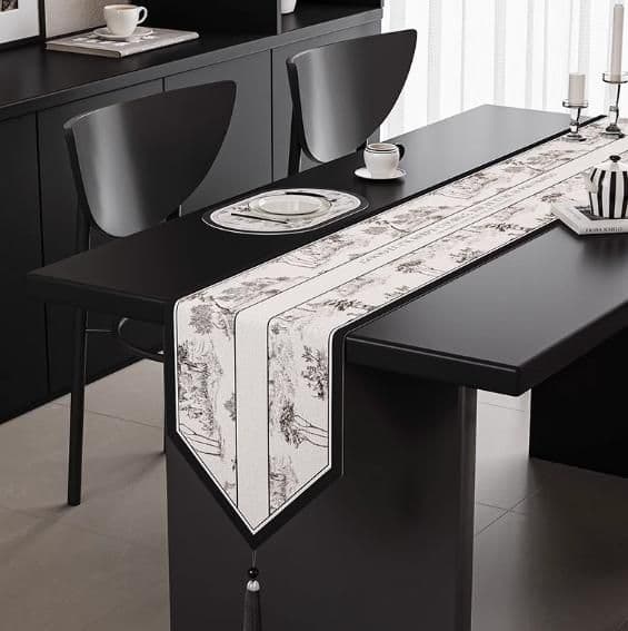 テーブルクロス センタークロス 優美な葉模様のクロス