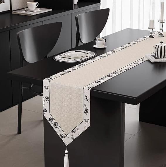 テーブルクロス センタークロス 優美な葉模様のクロス