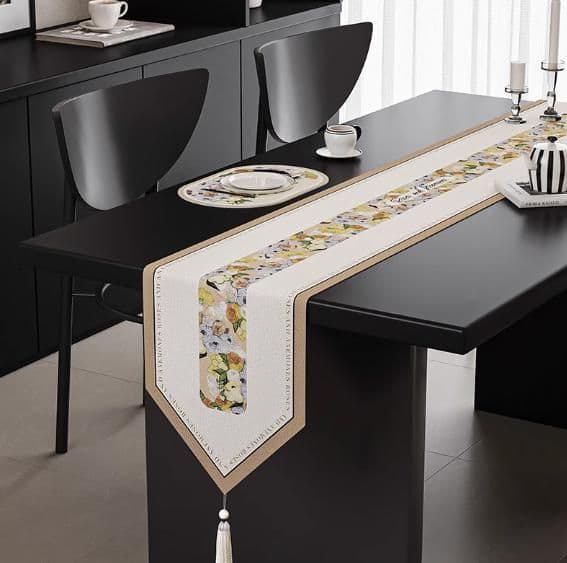 テーブルクロス センタークロス 優美な葉模様のクロス