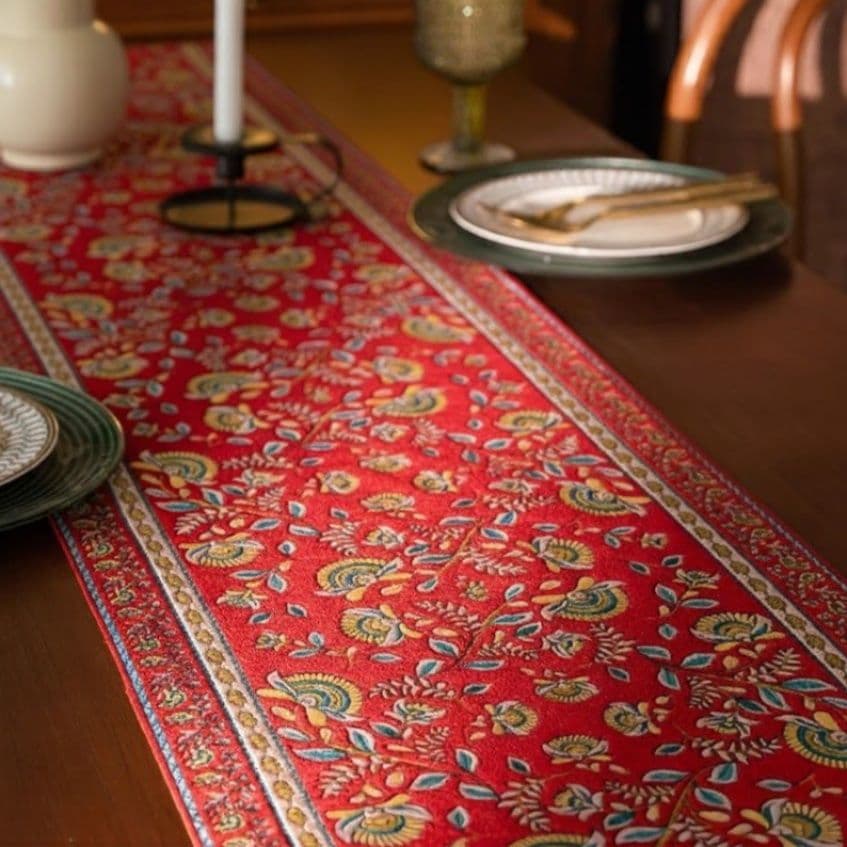 テーブルクロス 華やかクラシック模様のセンタークロス