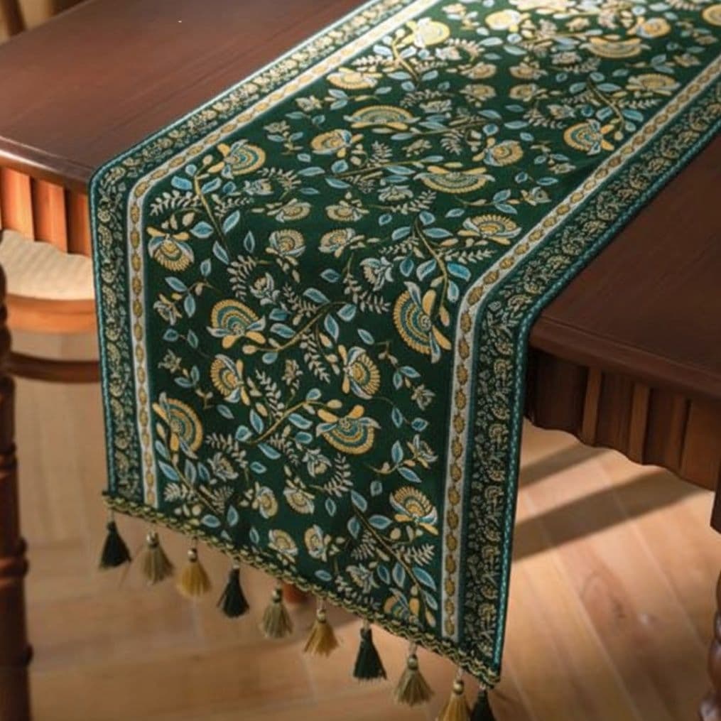 テーブルクロス 華やかクラシック模様のセンタークロス