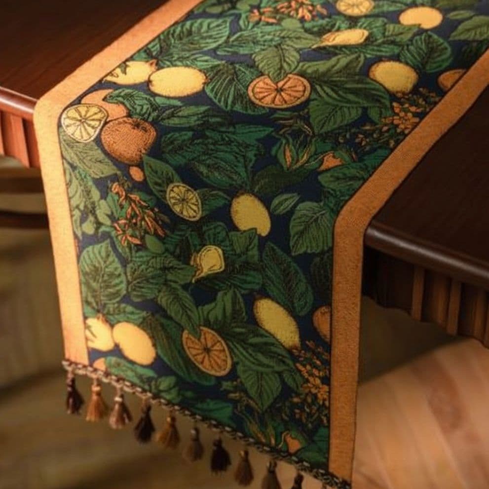 テーブルクロス 華やかクラシック模様のセンタークロス