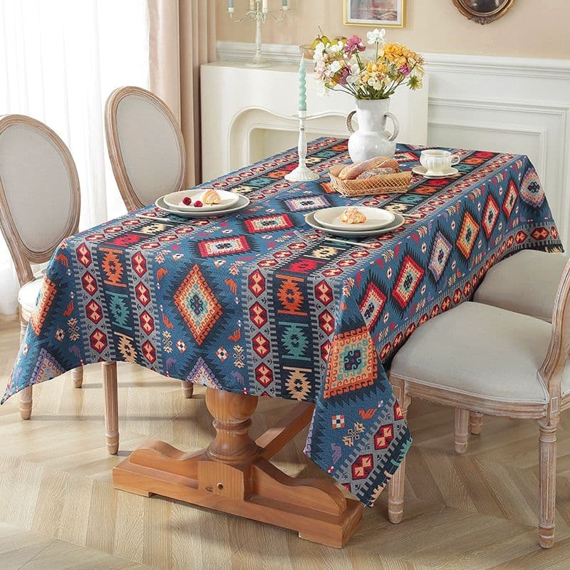 テーブルクロス 布 花と伝統模様のクロス