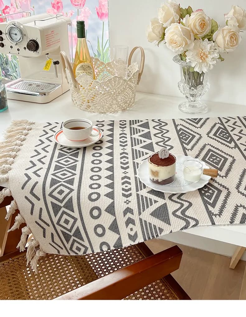 テーブルクロス 幾何学模様フリンジ付き綿麻テーブルランナー