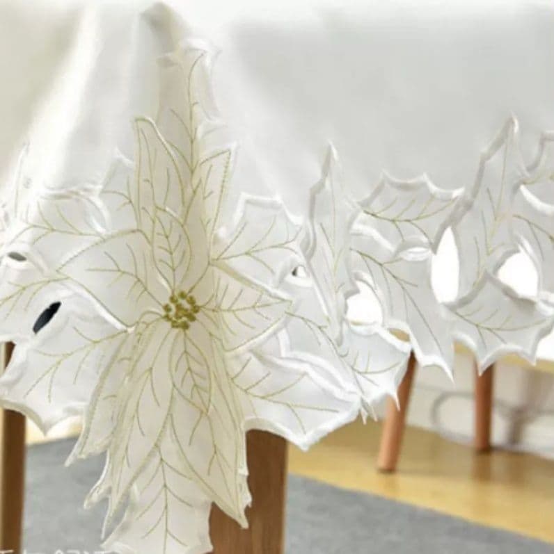 テーブルクロス 華やか花刺繍レース縁取りテーブルクロス