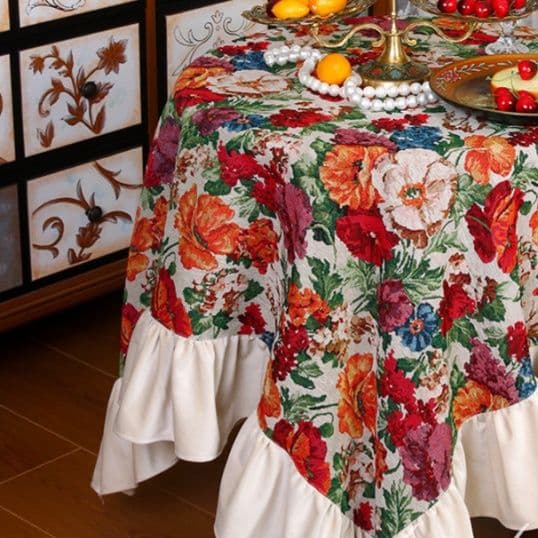 テーブルクロス 華やかな花柄プリント贅沢フリル付きテーブルクロス