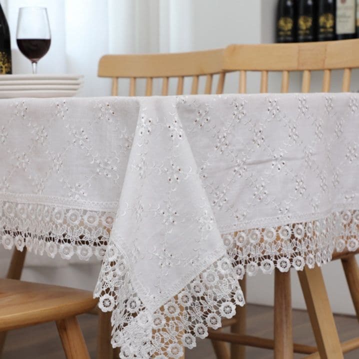 テーブルクロス 花刺繍レース縁取り上品テーブルクロス用布