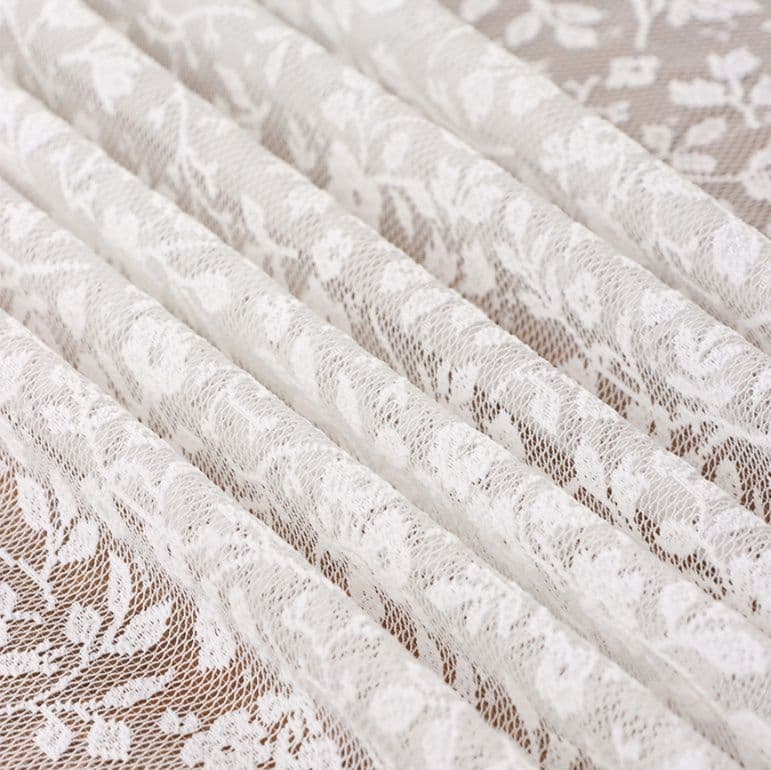 テーブルクロス 花柄刺繍レース装飾タッセル付きテーブルクロス