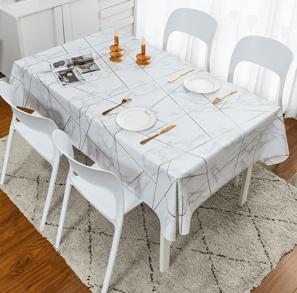 上品な大理石柄テーブルクロス