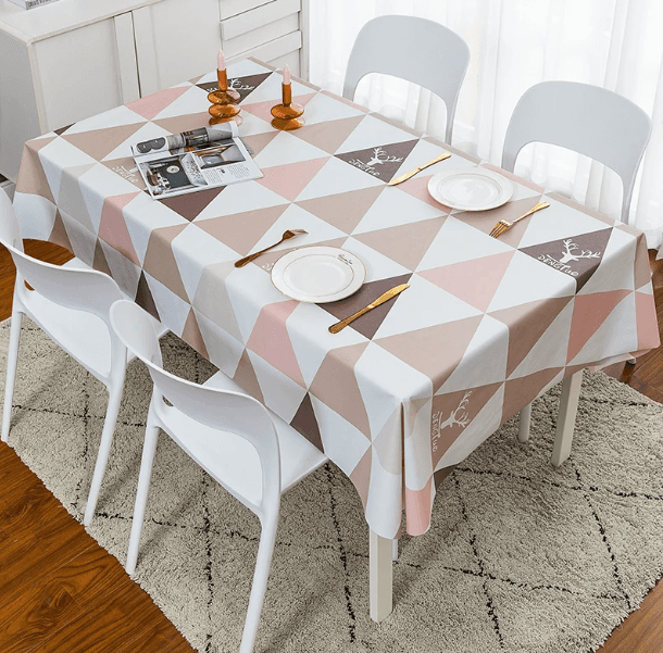 上品な大理石柄テーブルクロス