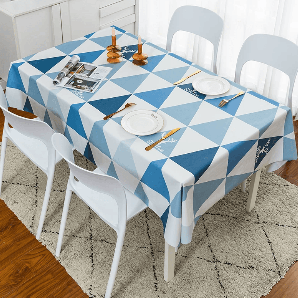 上品な大理石柄テーブルクロス