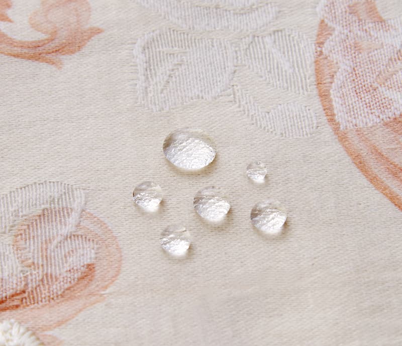 テーブルクロス 優美な花柄 レース付き撥水テーブル布