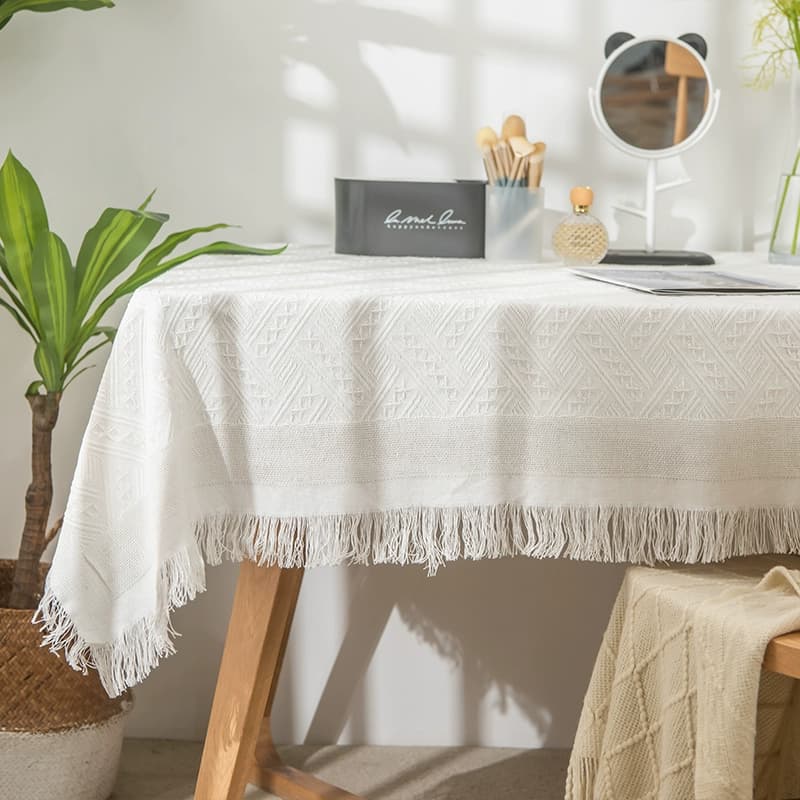 テーブルクロス 布 繊細模様の上質クロス