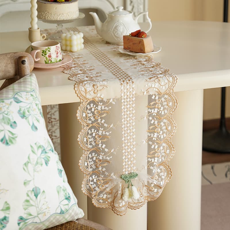 テーブルクロス センタークロス 小花模様刺繍