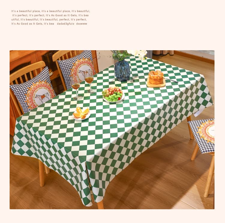 テーブルクロス 市松模様のテーブルコーディネート