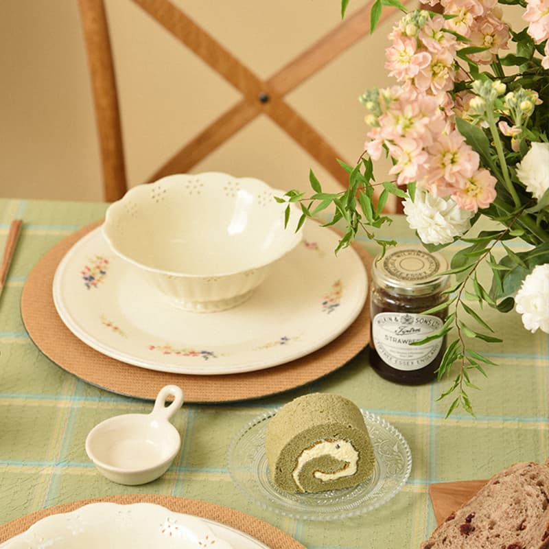 テーブルクロス チェック 優雅な格子柄のテーブルクロス