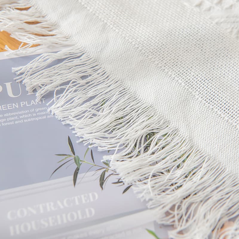 テーブルクロス 布 繊細模様の上質クロス