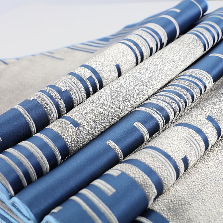 テーブルクロス センタークロス 豪華刺繍の伝統的テーブル飾り