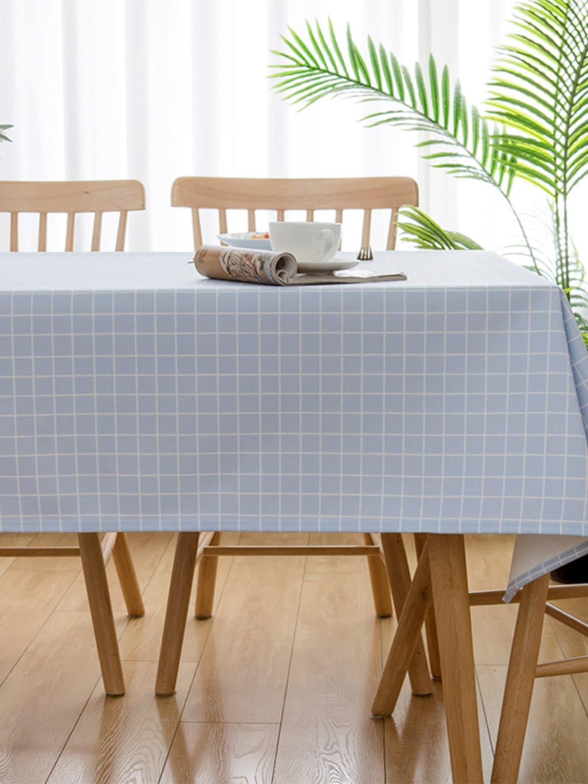 テーブルクロス 格子模様の優しいテーブルクロス