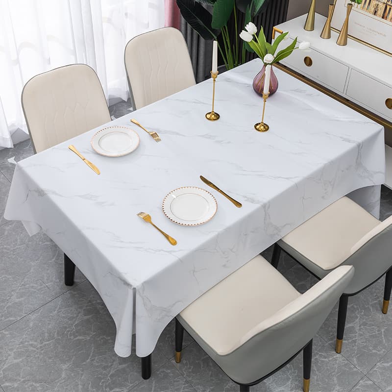 上品な大理石柄テーブルクロス