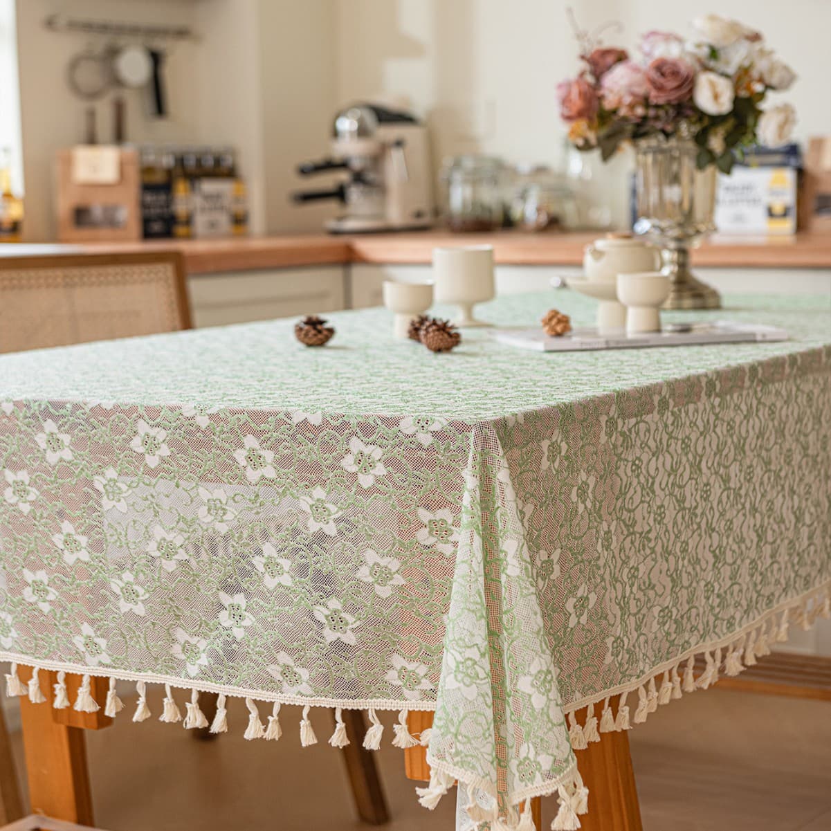 テーブルクロス 花柄刺繍レース布タッセル付きテーブルクロス