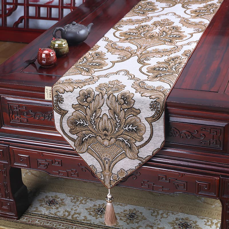 テーブルクロス センタークロス 豪華刺繍の伝統的テーブル飾り
