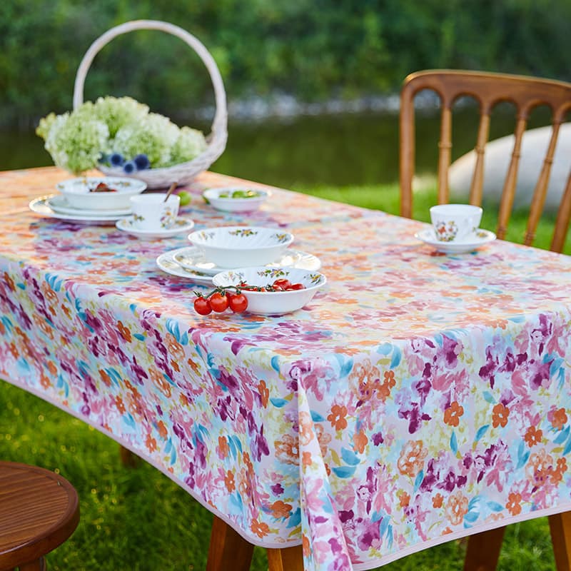 テーブルクロス ビニール 華やかな花柄ビニールクロス