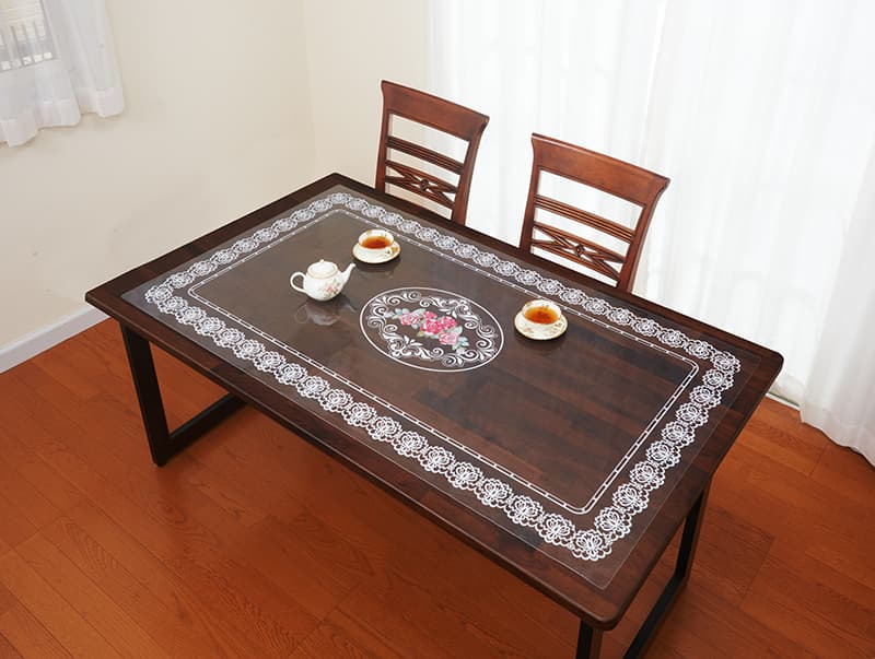 テーブルクロス 高級感あふれる花柄ビニールテーブルマット