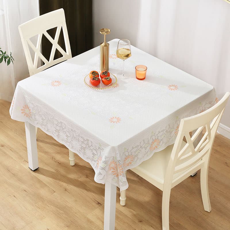 テーブルクロス 布 優美刺繍のテーブルカバー