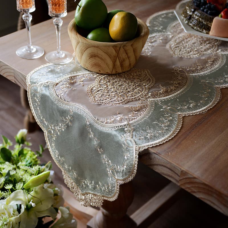 テーブルクロス センタークロス 繊細レース編み模様