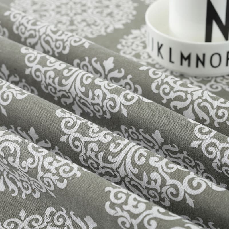 テーブルクロス 華麗なダマスク模様のテーブルクロス