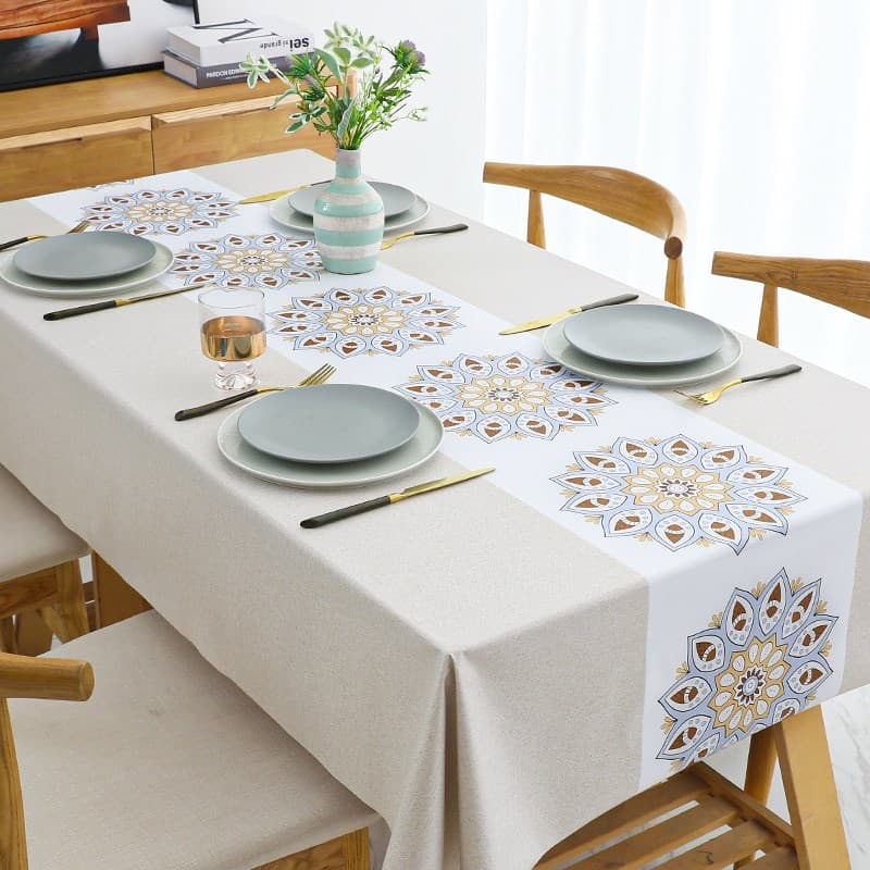 テーブルクロス ビニール 万華鏡模様のテーブルランナー