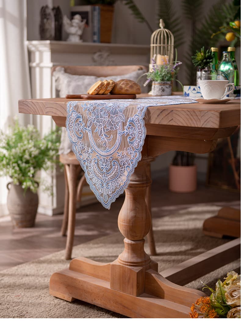 テーブルクロス センタークロス優雅な透かし模様のレース